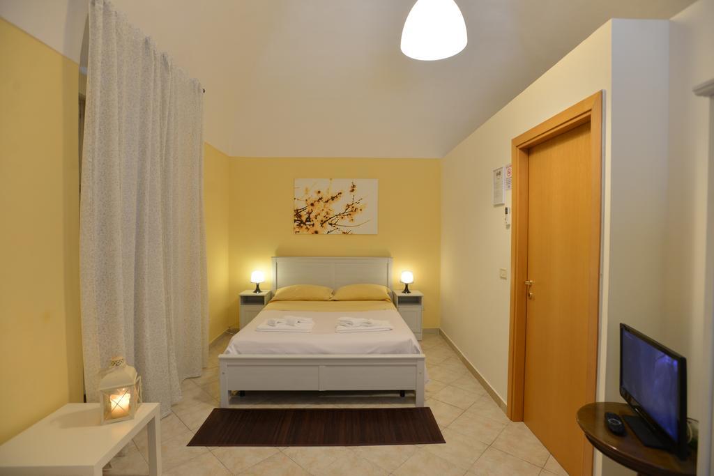 Cittadella28 Like At Home Trani Exterior foto